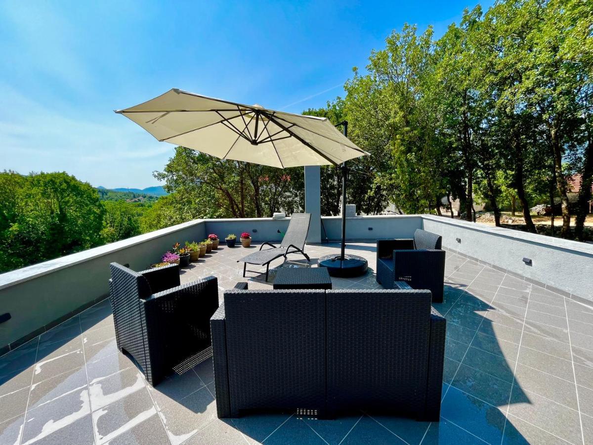 Zagvozd Luxury Villa Andrea Vrzika In Forest Near The Sea מראה חיצוני תמונה