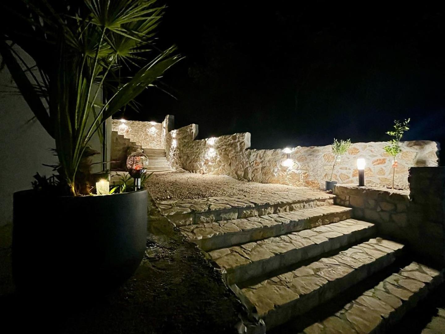 Zagvozd Luxury Villa Andrea Vrzika In Forest Near The Sea מראה חיצוני תמונה