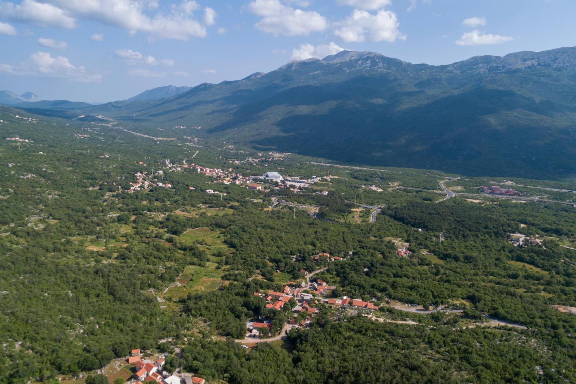 Zagvozd Luxury Villa Andrea Vrzika In Forest Near The Sea מראה חיצוני תמונה