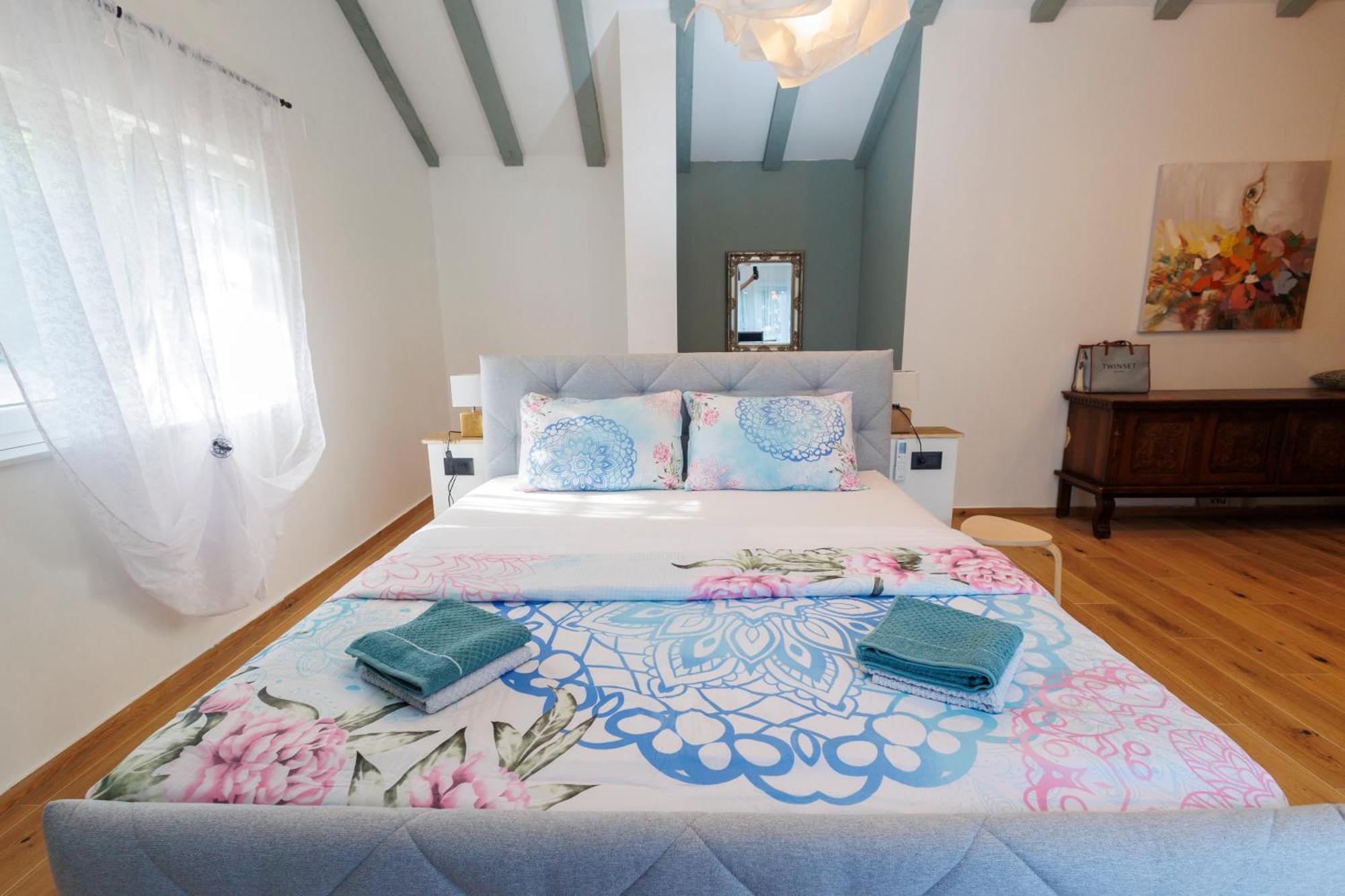 Zagvozd Luxury Villa Andrea Vrzika In Forest Near The Sea מראה חיצוני תמונה