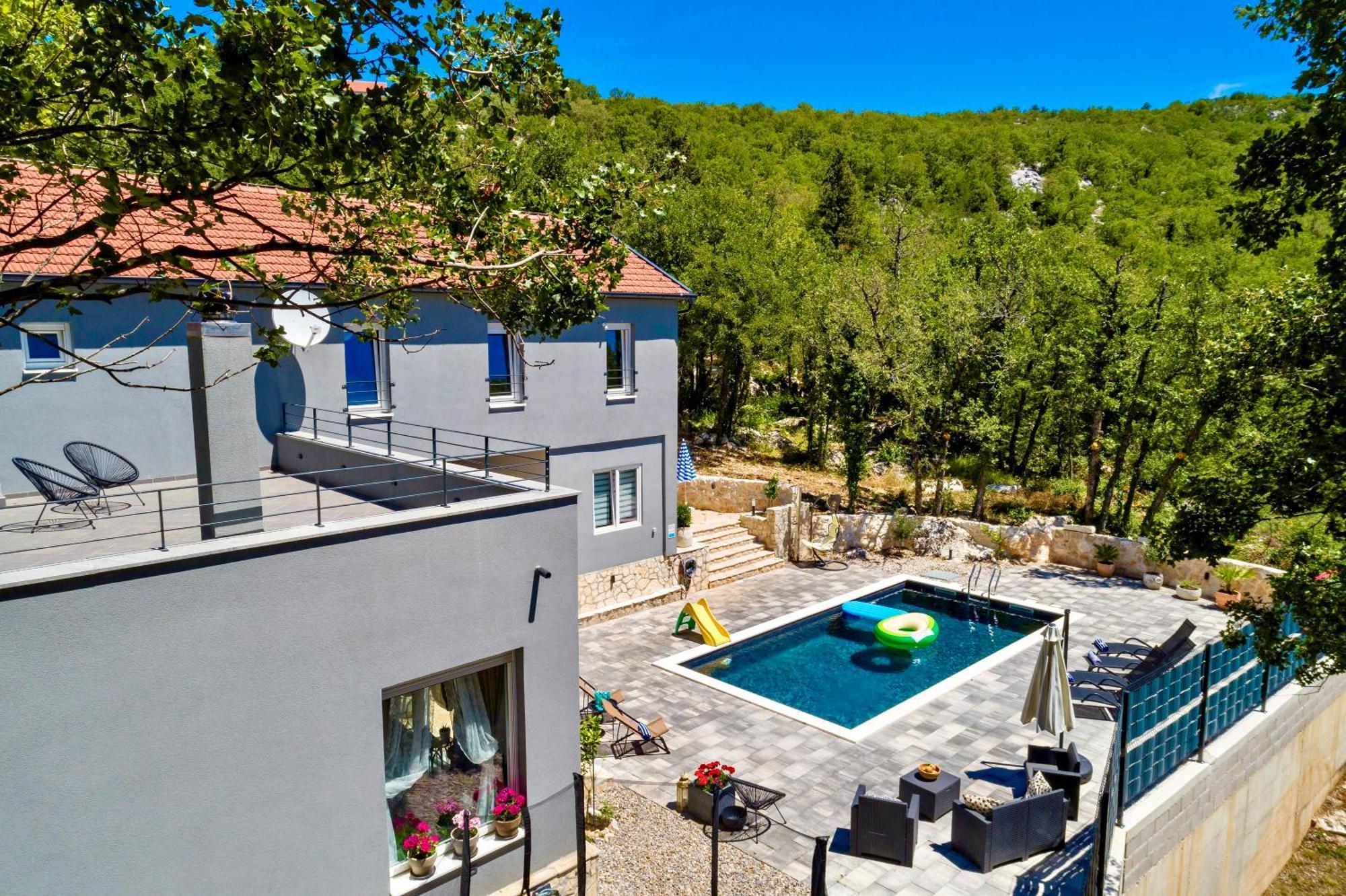 Zagvozd Luxury Villa Andrea Vrzika In Forest Near The Sea מראה חיצוני תמונה