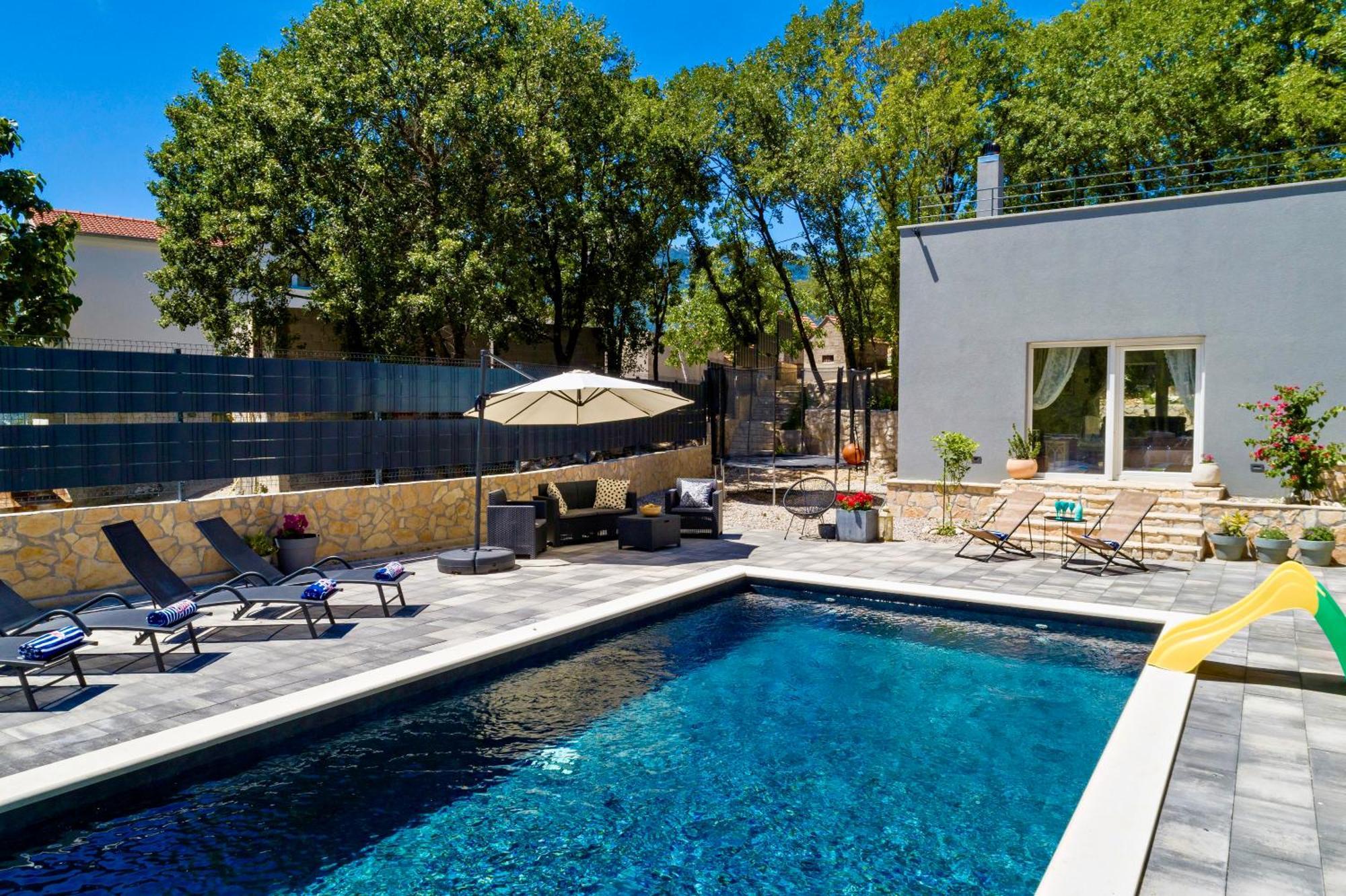 Zagvozd Luxury Villa Andrea Vrzika In Forest Near The Sea מראה חיצוני תמונה